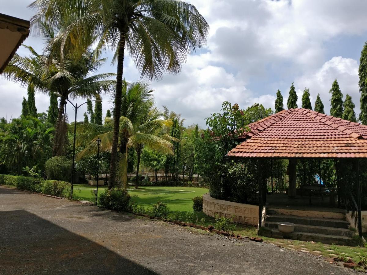 Pushp Vatika Resort & Lawns Нави Мумбаи Экстерьер фото