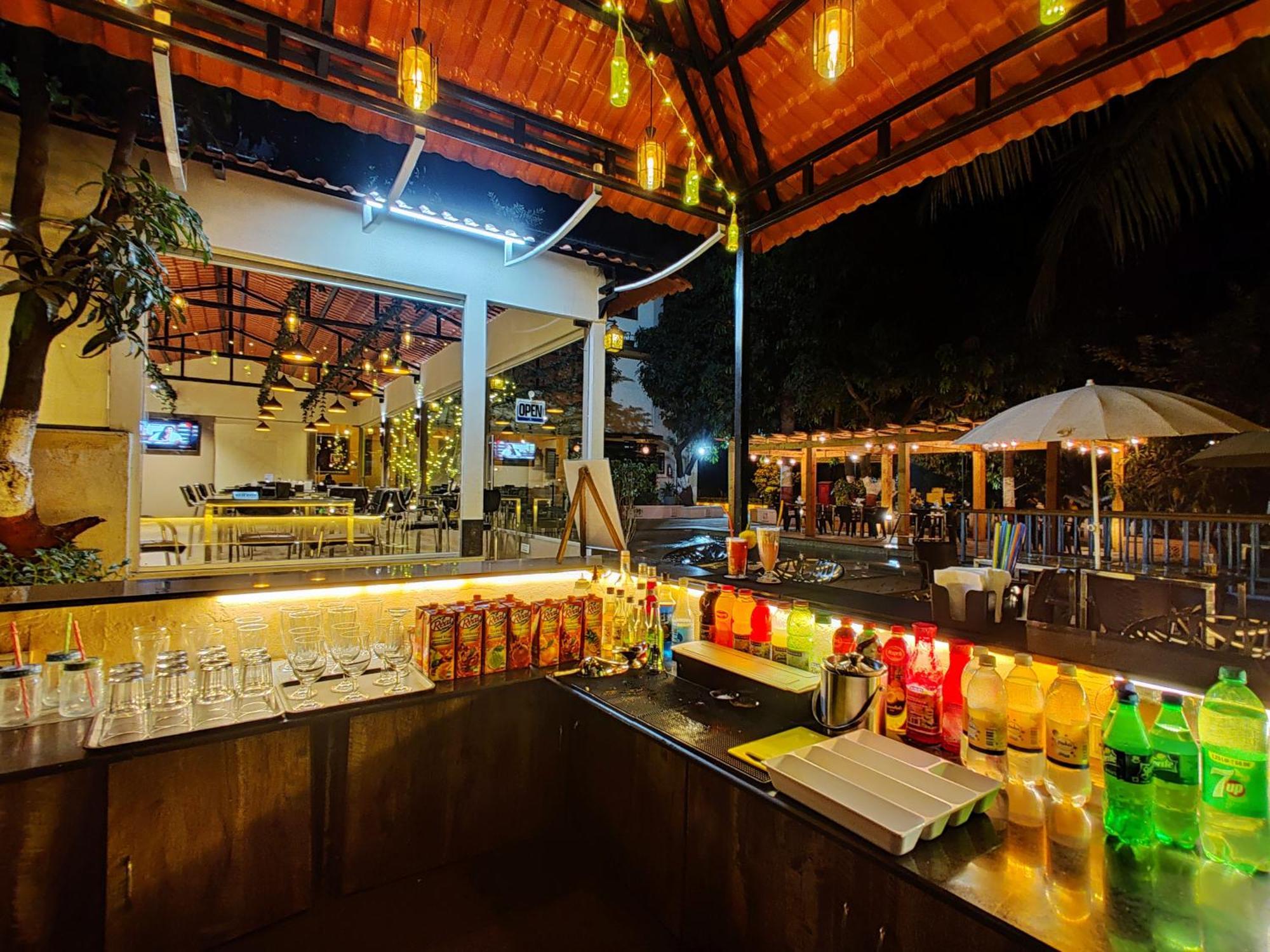 Pushp Vatika Resort & Lawns Нави Мумбаи Экстерьер фото
