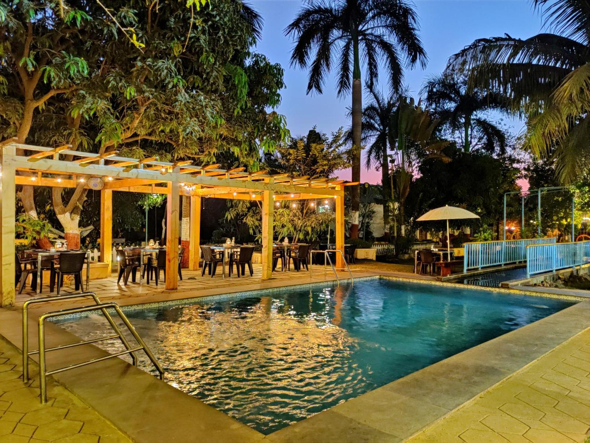 Pushp Vatika Resort & Lawns Нави Мумбаи Экстерьер фото