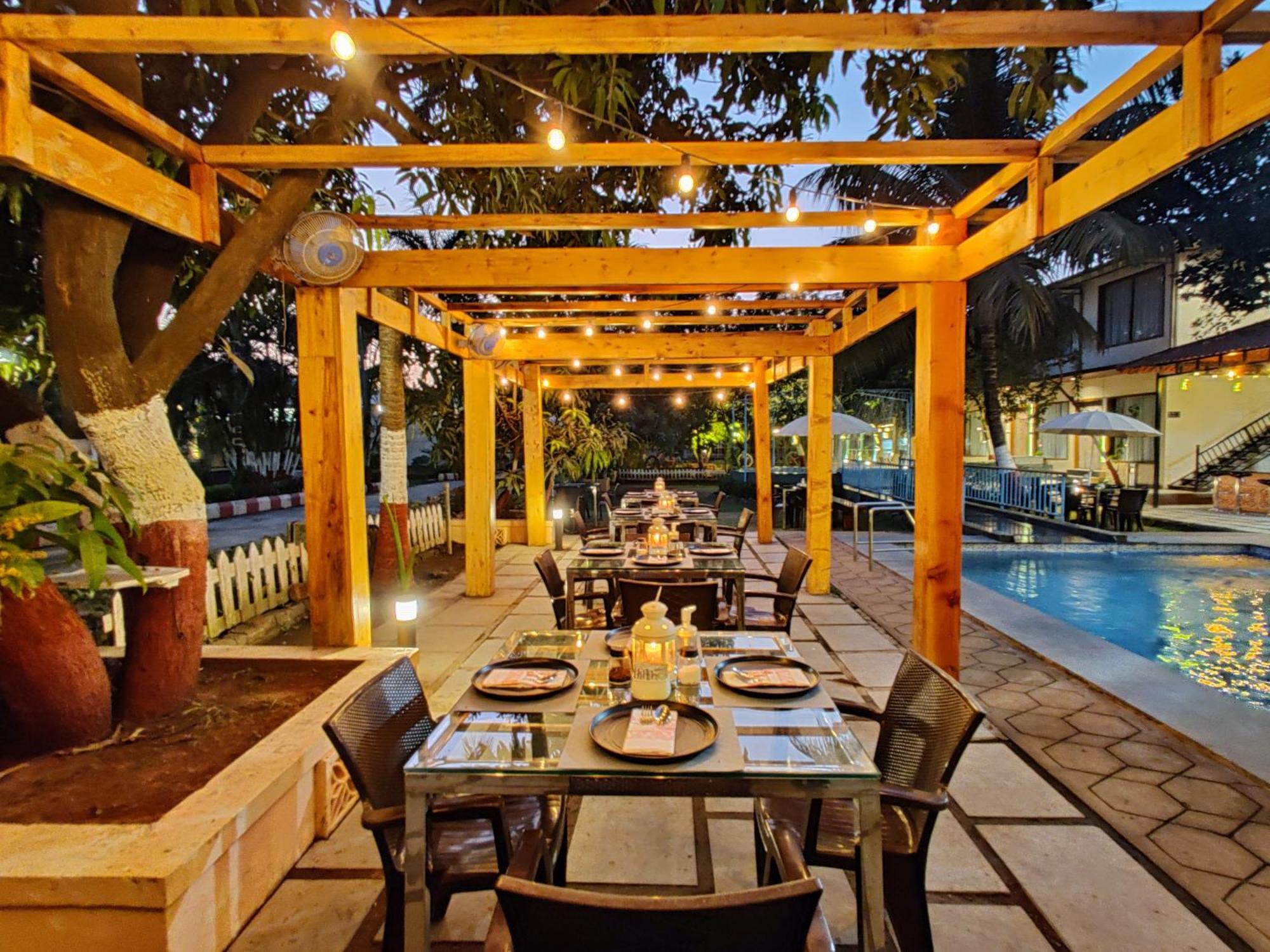 Pushp Vatika Resort & Lawns Нави Мумбаи Экстерьер фото